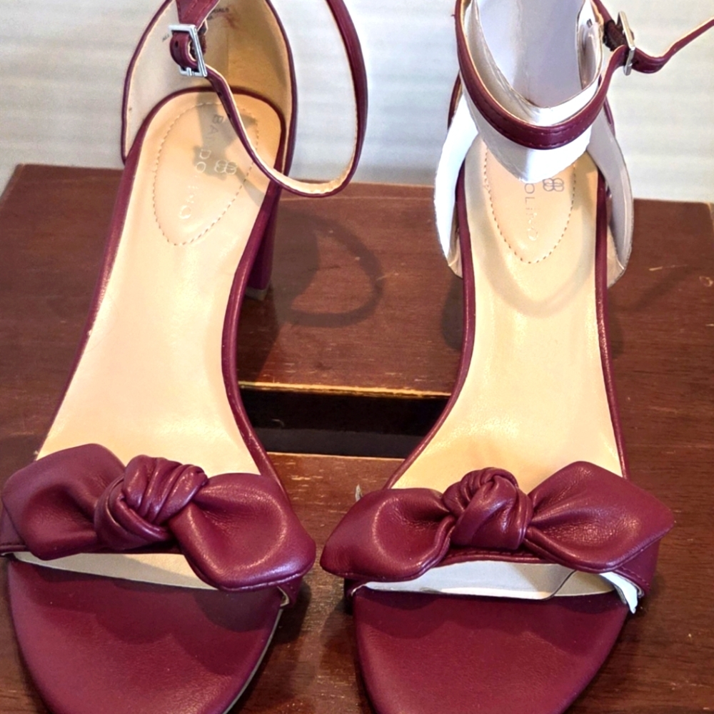 Bandolino Women's Dark Pink Maroon 650 Sandals